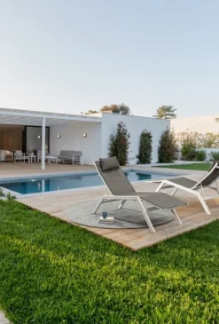 New Bizzotto CHAISE LONGUE IN ALLUMINIO BIANCO JX11 - KRION